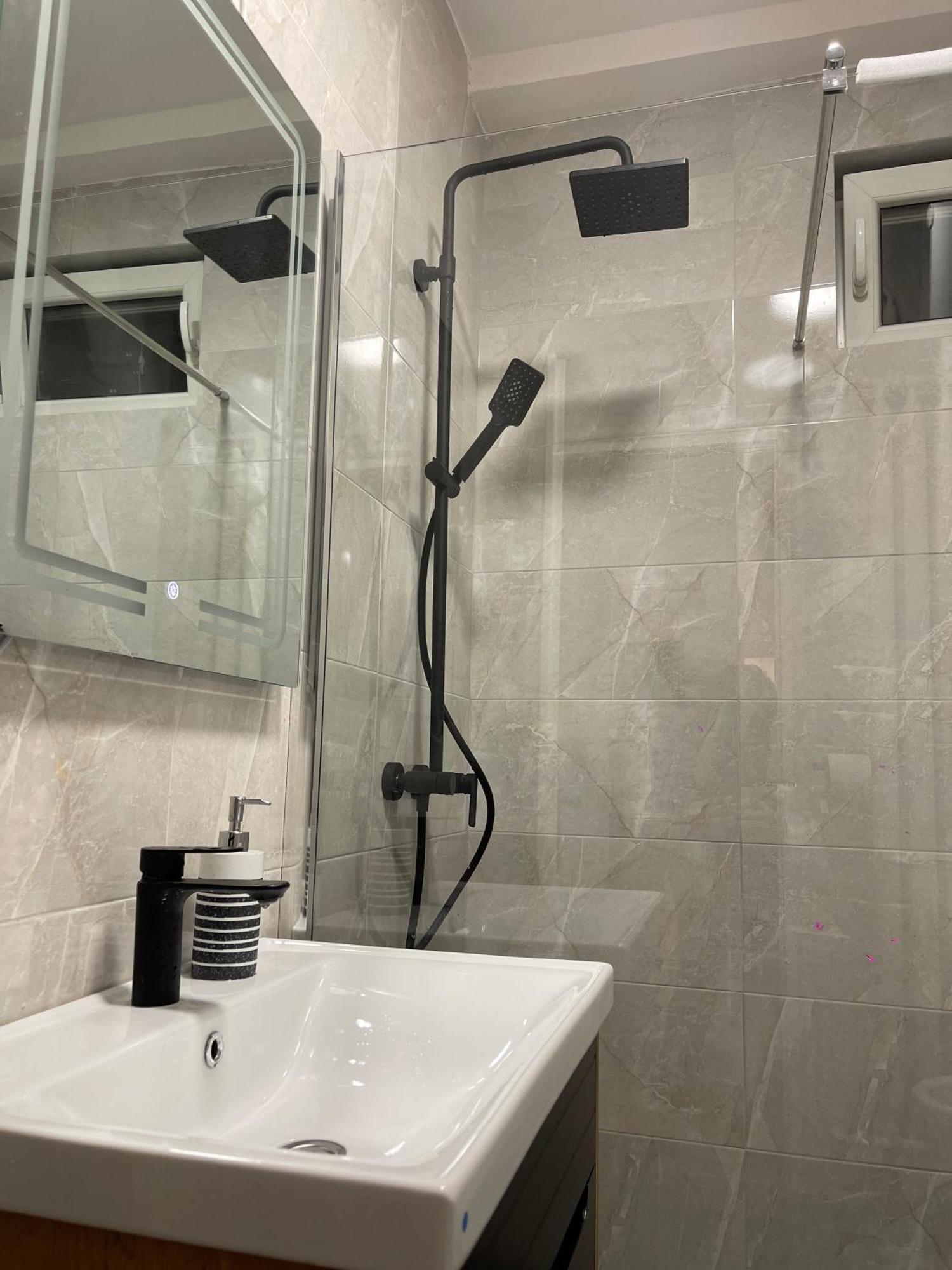 Ag Double Bedroom Apartment เบลเกรด ภายนอก รูปภาพ